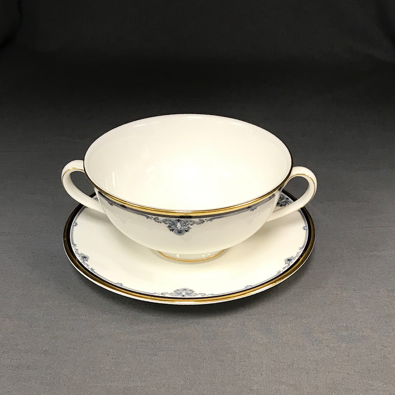 Royal Doulton - Princeton - Cream Soup and Stand - Echo's China